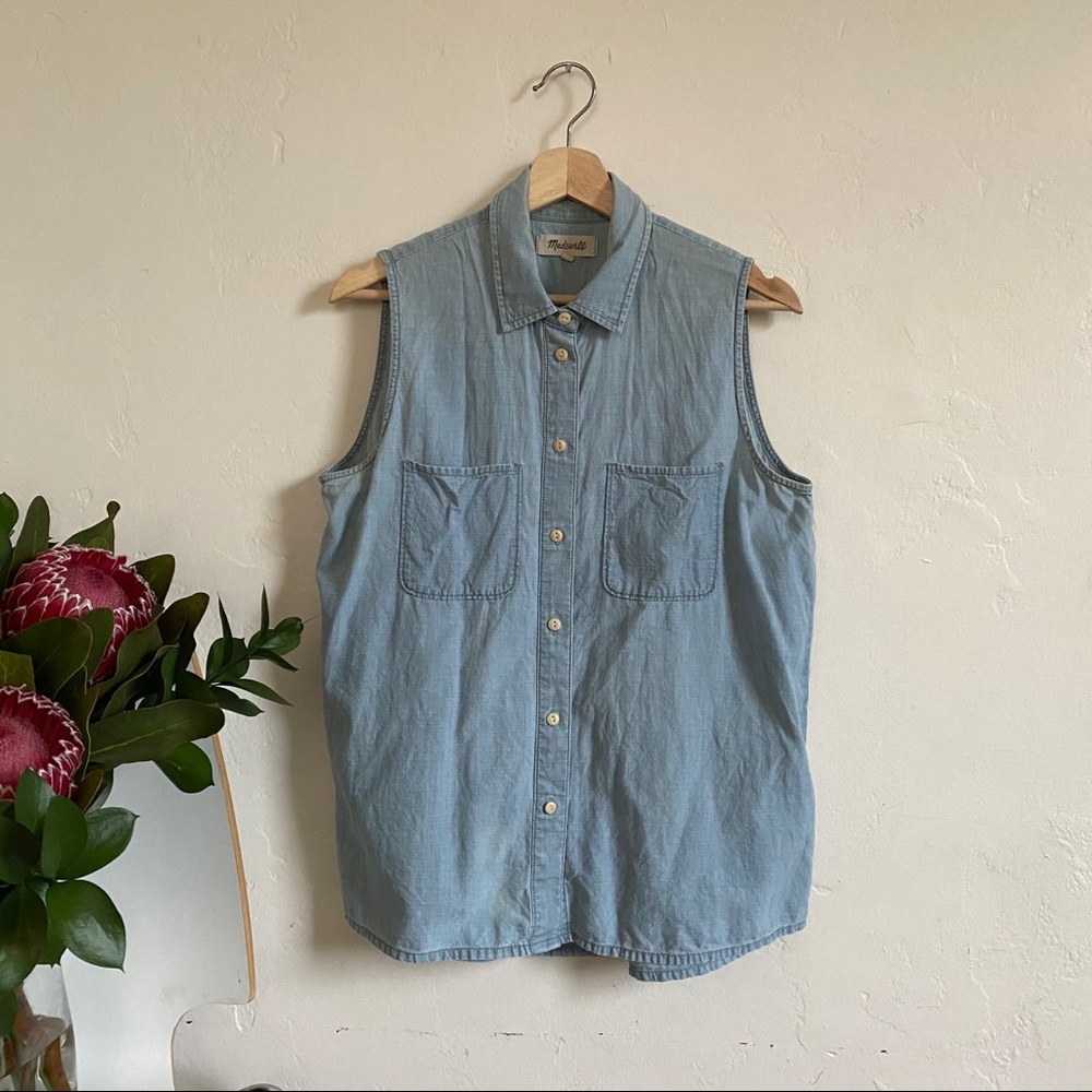 Madewell Chambray Sleeveless Buttondown
